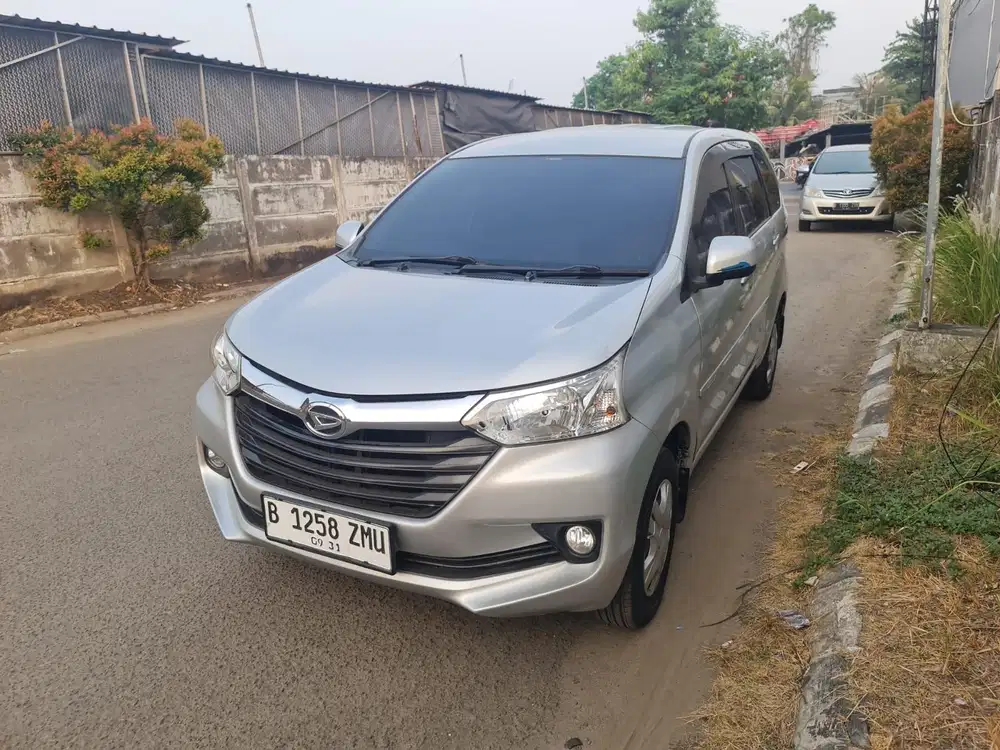 Xenia R Manual 2018 silver istimewa bgt