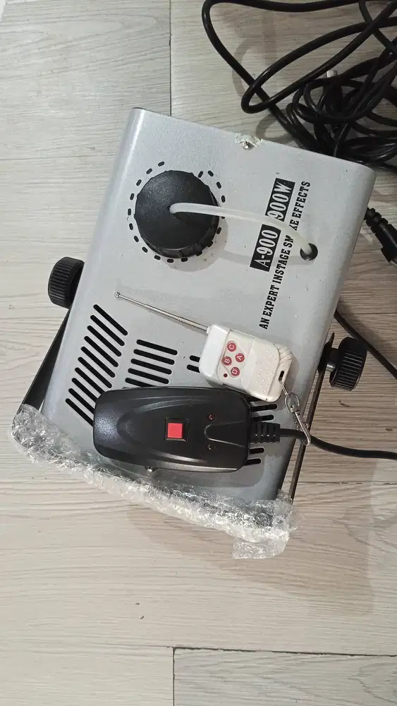 Mesin pembuat asap, fogging / smoke machine buat panggung dan ruangan