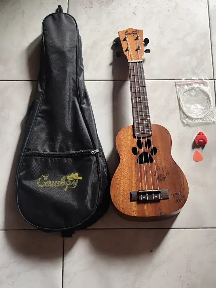 DIJUAL GITAR UKULELE COWBOY ORIGINAL