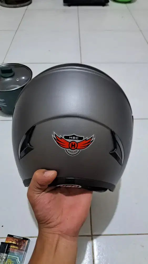 Jual helm dengan kondisi seperti difoto