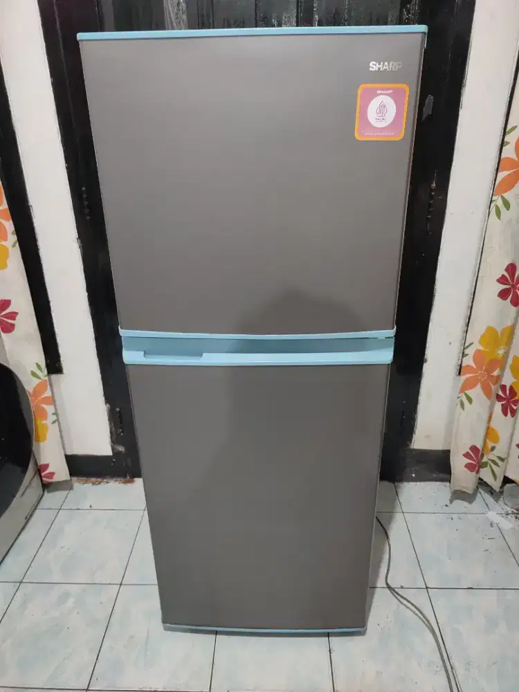 Kulkas 2 pintu Sharp