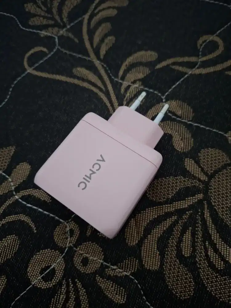 Acmic 65watt adaptor dual port type c softpink