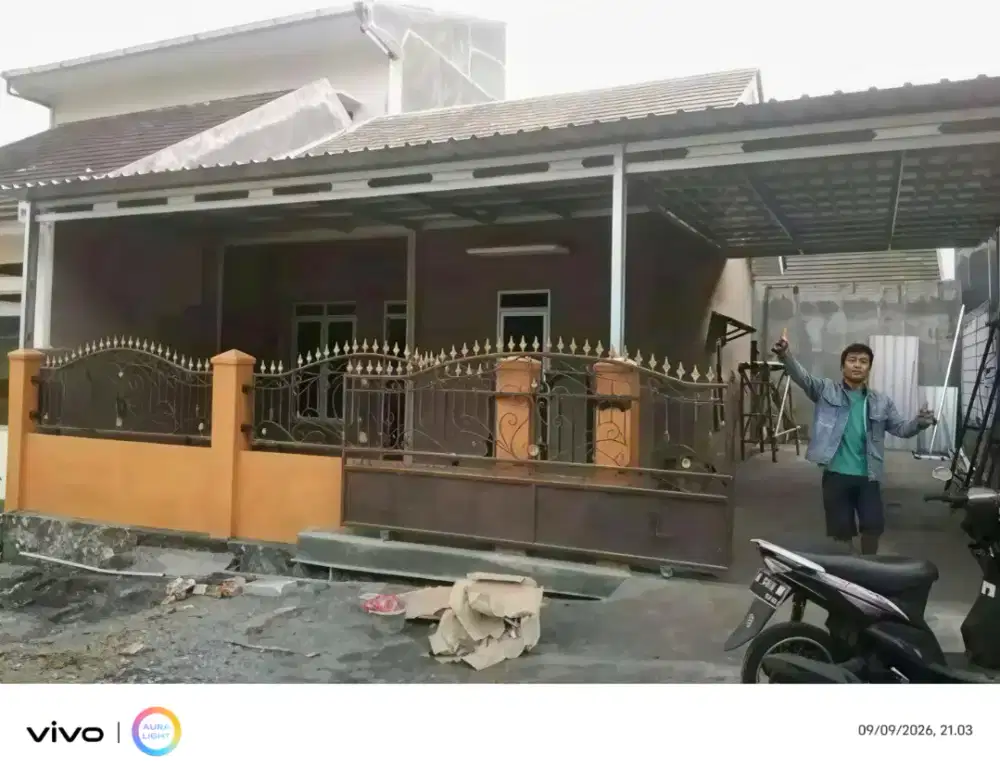 Pasang kanopi baja ringan