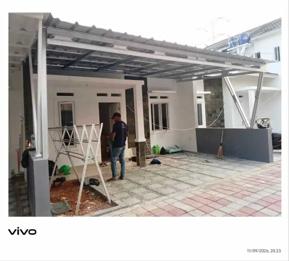Pasang kanopi baja ringan