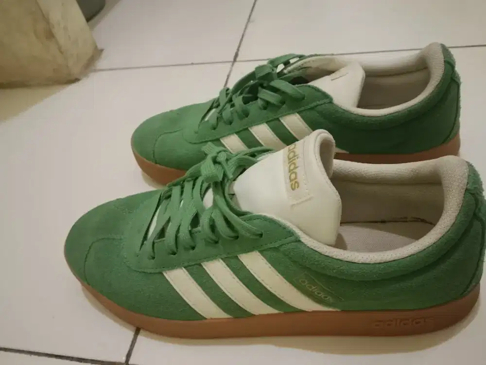 Jual sepatu Adidas