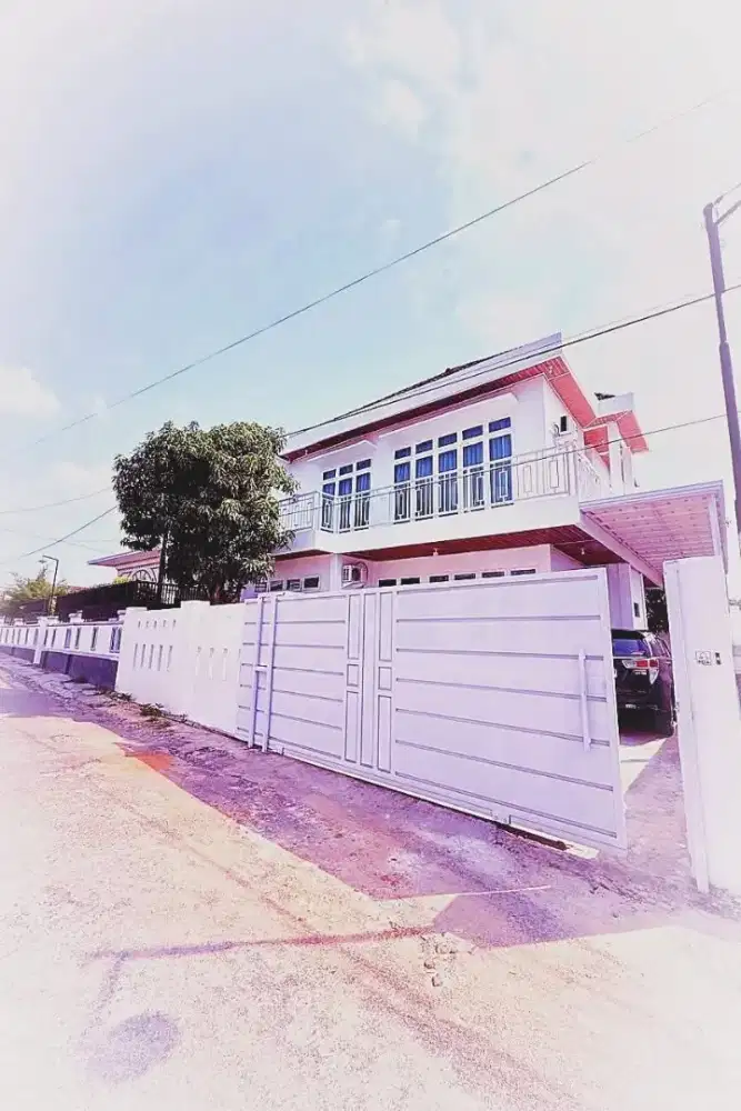 Rumah 2 lantai dekat MBK