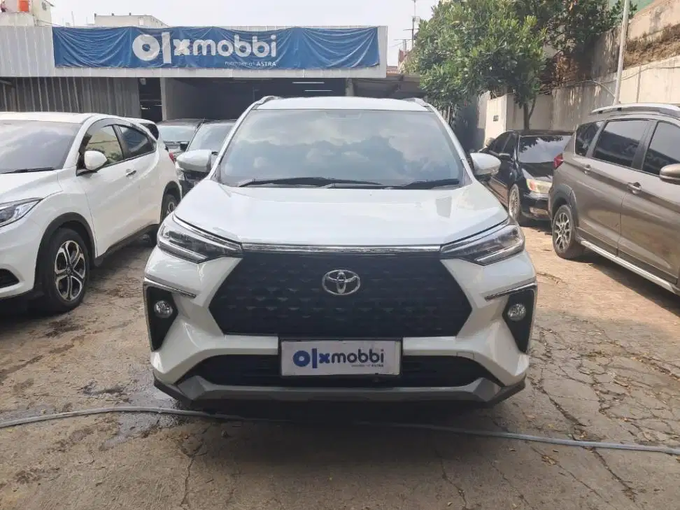 LOW DP Toyota Avanza 1.5 Veloz Q Bensin-AT 2022 VDI