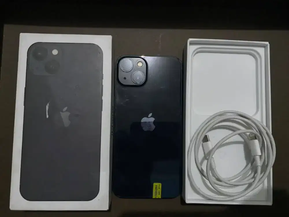 Iphone 13 masih mulus, 5jt nego sampe deal