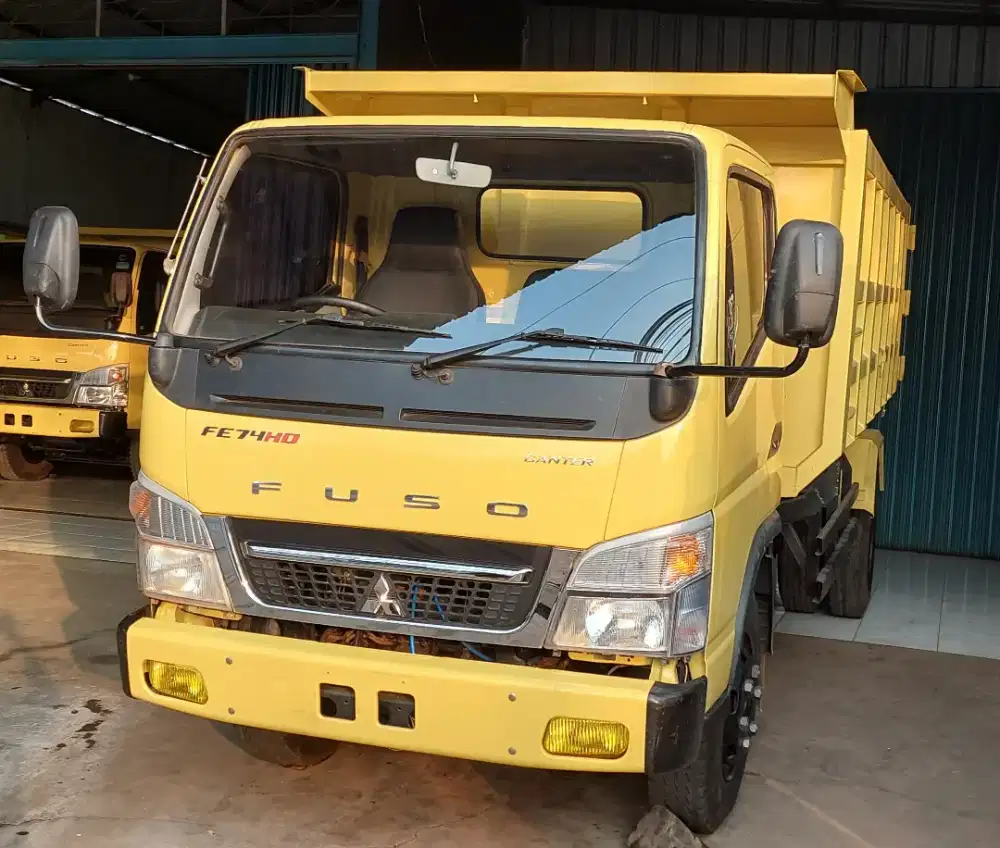 Dump Truk Colt Diesel Canter FE74HD 2024