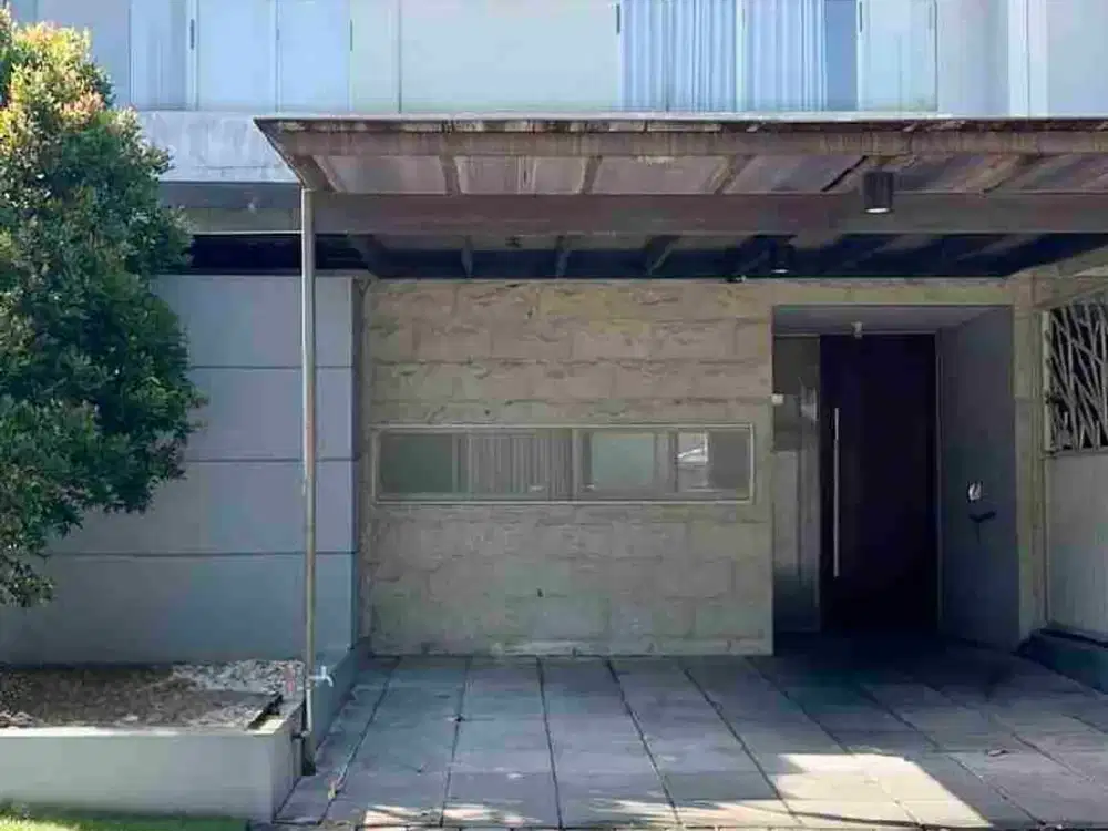 Rumah Terawat Siap Huni One Gate Graha Natura Surabaya Dekat RS Mitra Surabaya .. Dekat Pakuwon & Sekolah Ciputra serta Dekat Tol Satelit