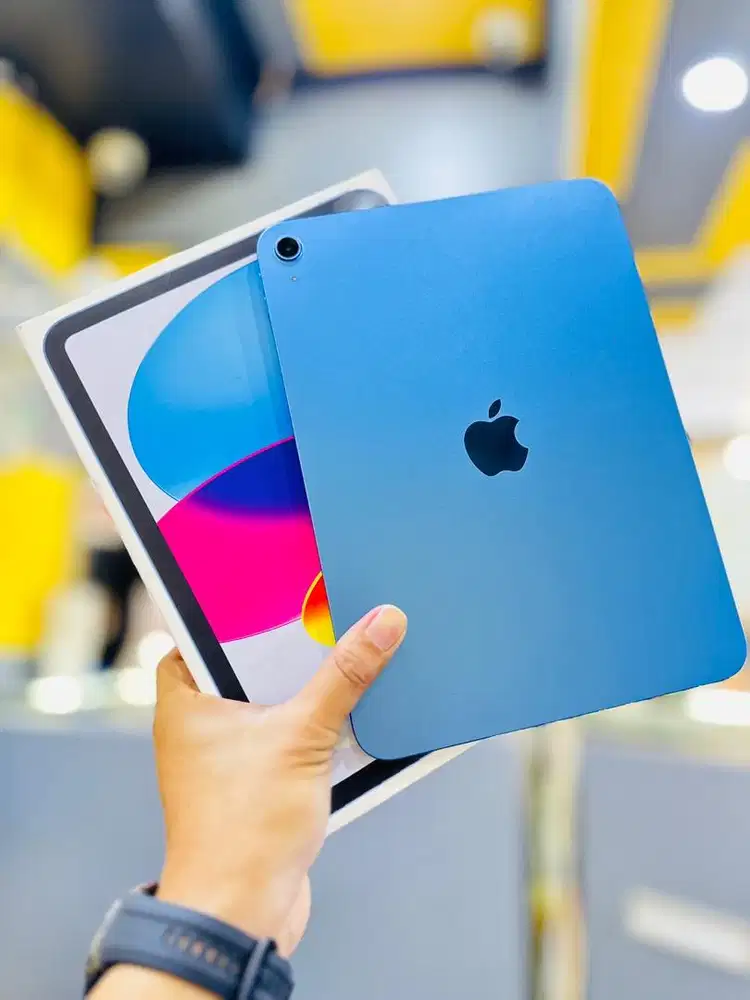 iPad Gen 11 256GB iBox Like new