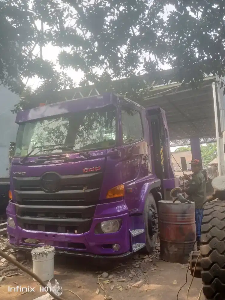 Si jual mobil Hino aubloader