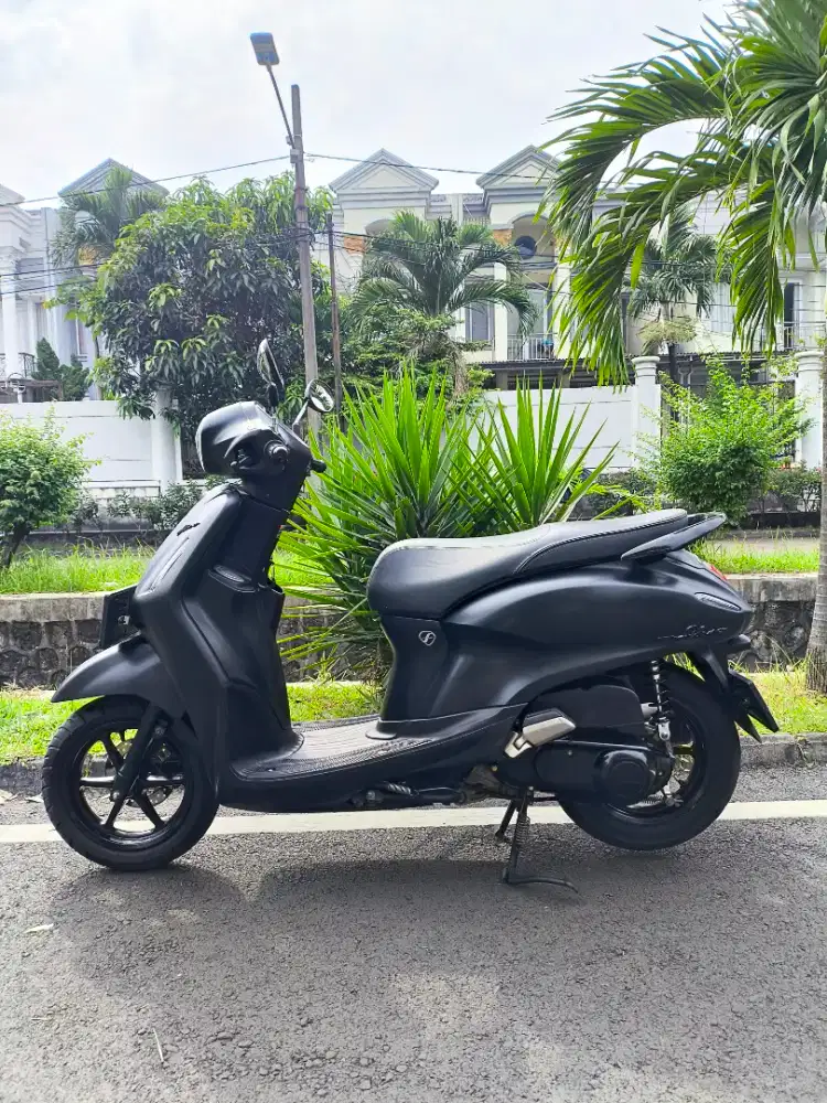Grand Filano Hybrid 2023 Low KM GRESS!