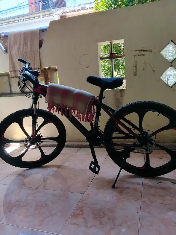 Murah, Sepeda gunung MTB TANGO 26in, terawat seperti baru
