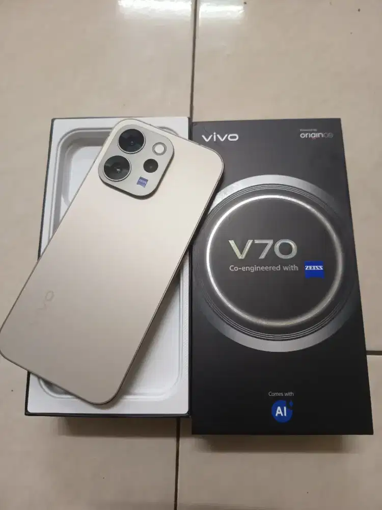 Vivo V70 12/256 FULLSET