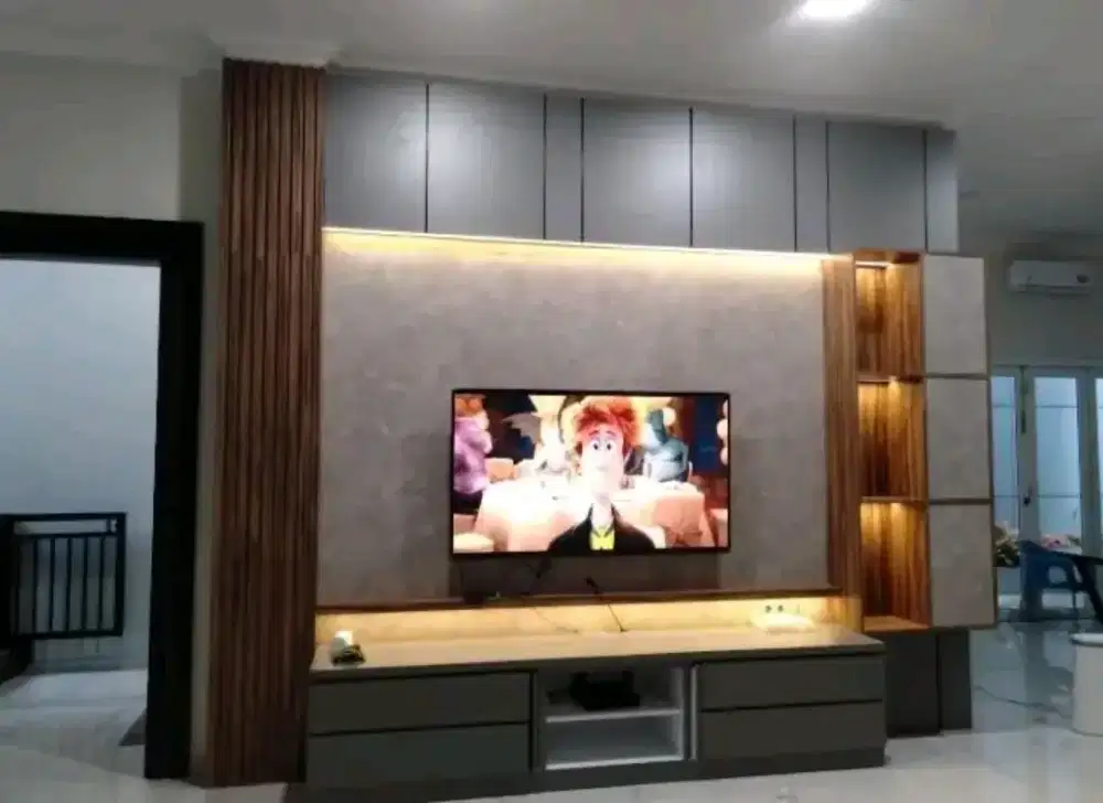 Tukang kayu dan hpl