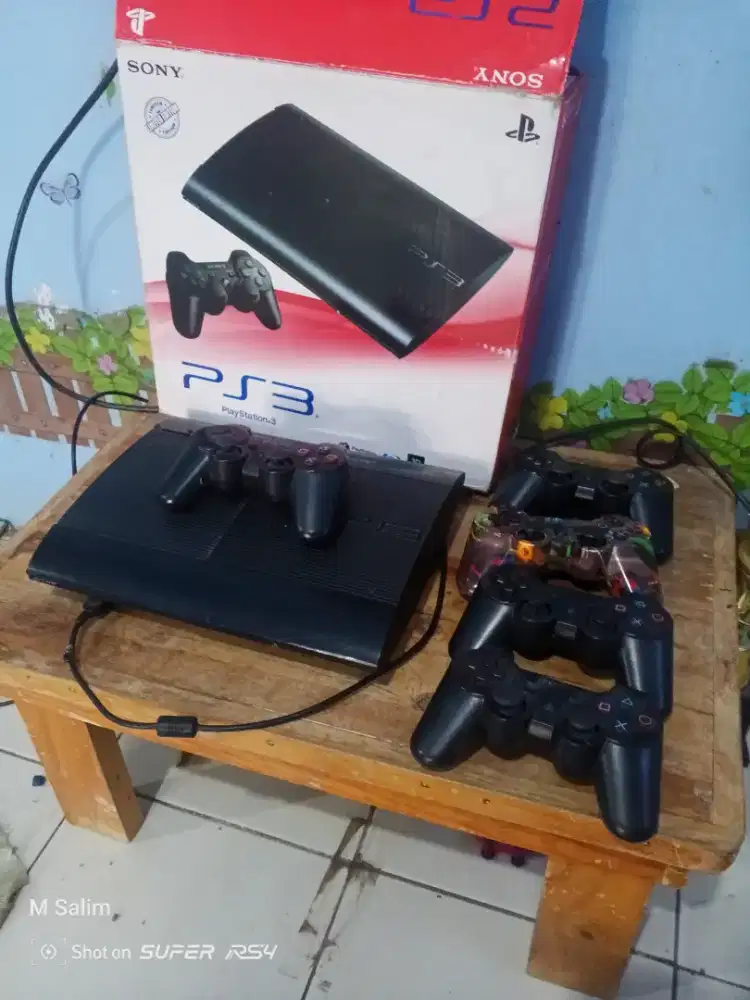 PS3 superslim 120GB, jual murah jarang dipake.