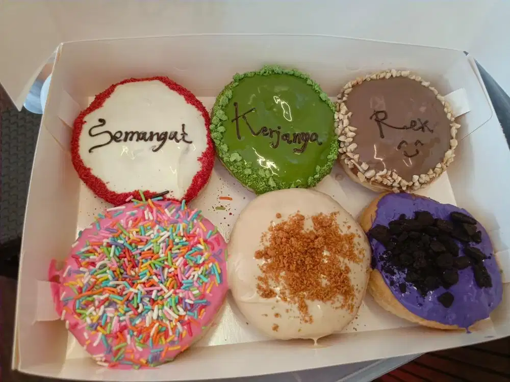 lowongan bagian penjualan donat