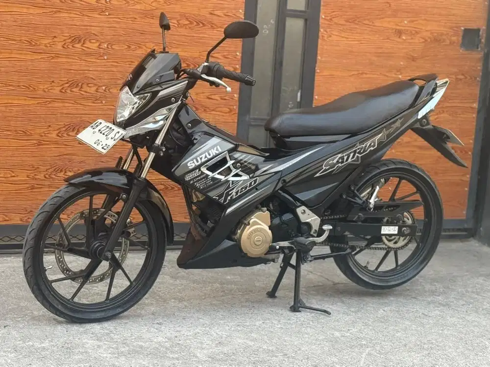 Suzuki satria fu ab istimewa