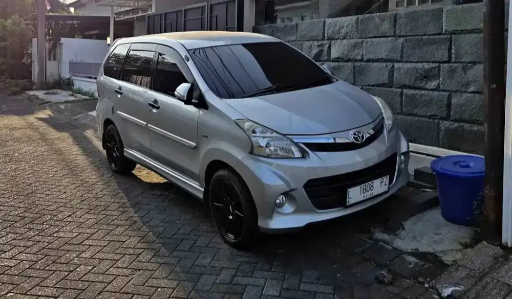 Toyota Avanza Veloz 1.5 matic tahun 2013
