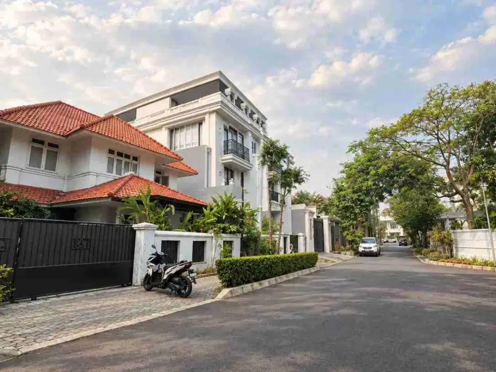 Rumah tua hitung tanah menteng
