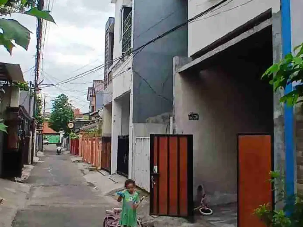 rumah scond terawat siap huni di Condet Jakarta timur