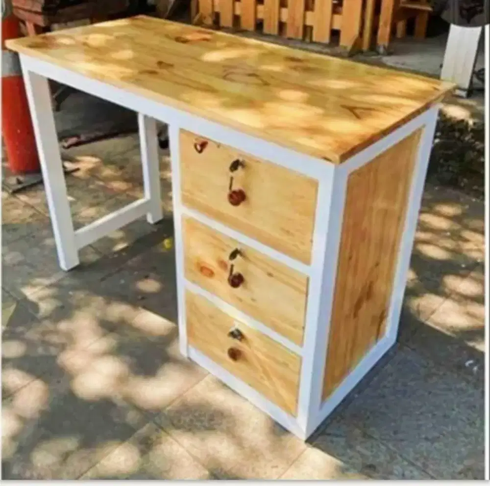 Meja tulis/meja kantor