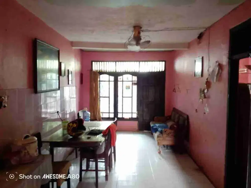 Dijual rumah 2 lantai perumnas Depok Timur 360 juta nego masuk mobil