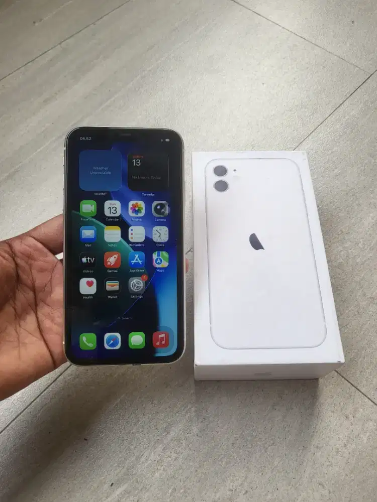 Jual cepat  iphone 11 64GB Fullset