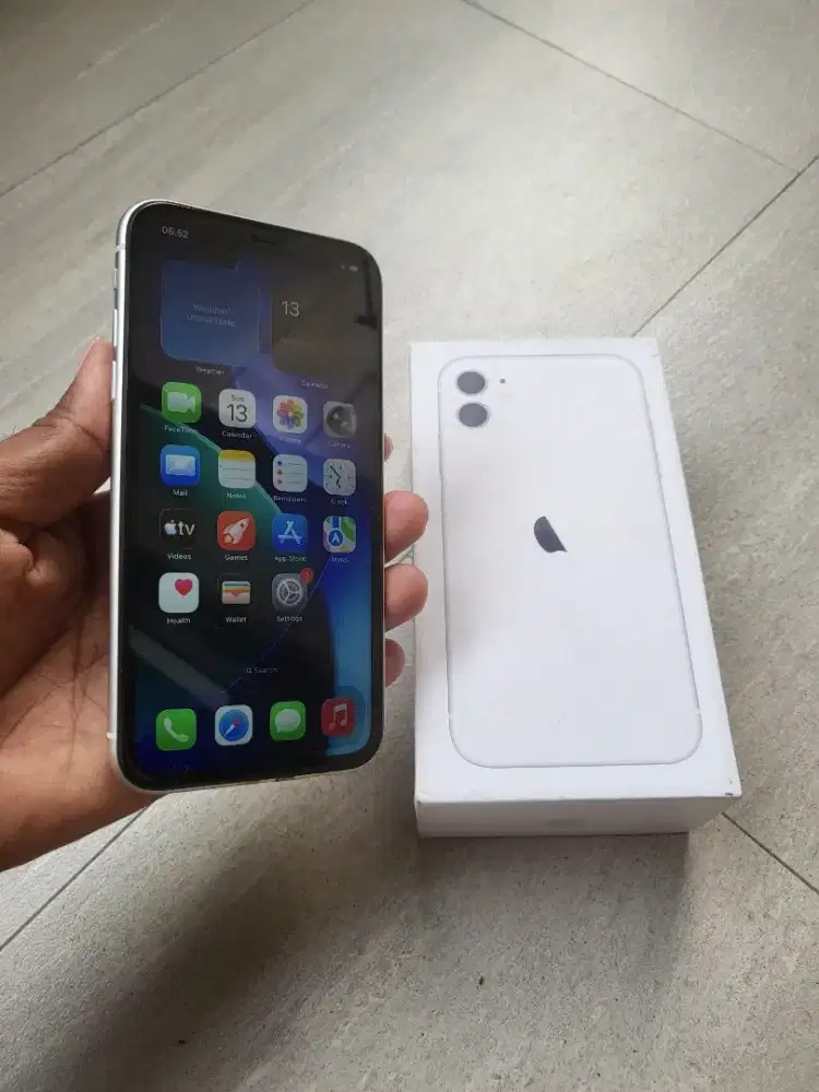 Jual cepat  iphone 11 64GB Fullset