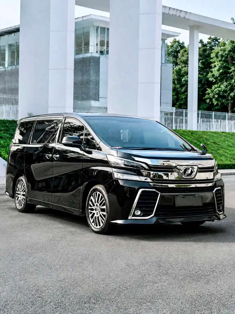 Low Km Service Record ! Toyota Vellfire 2.4 ZG Warna Hitam Tahun 2016