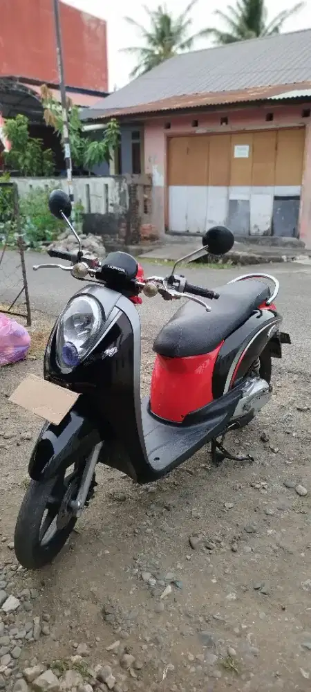 Honda Scoopy tahun 2012