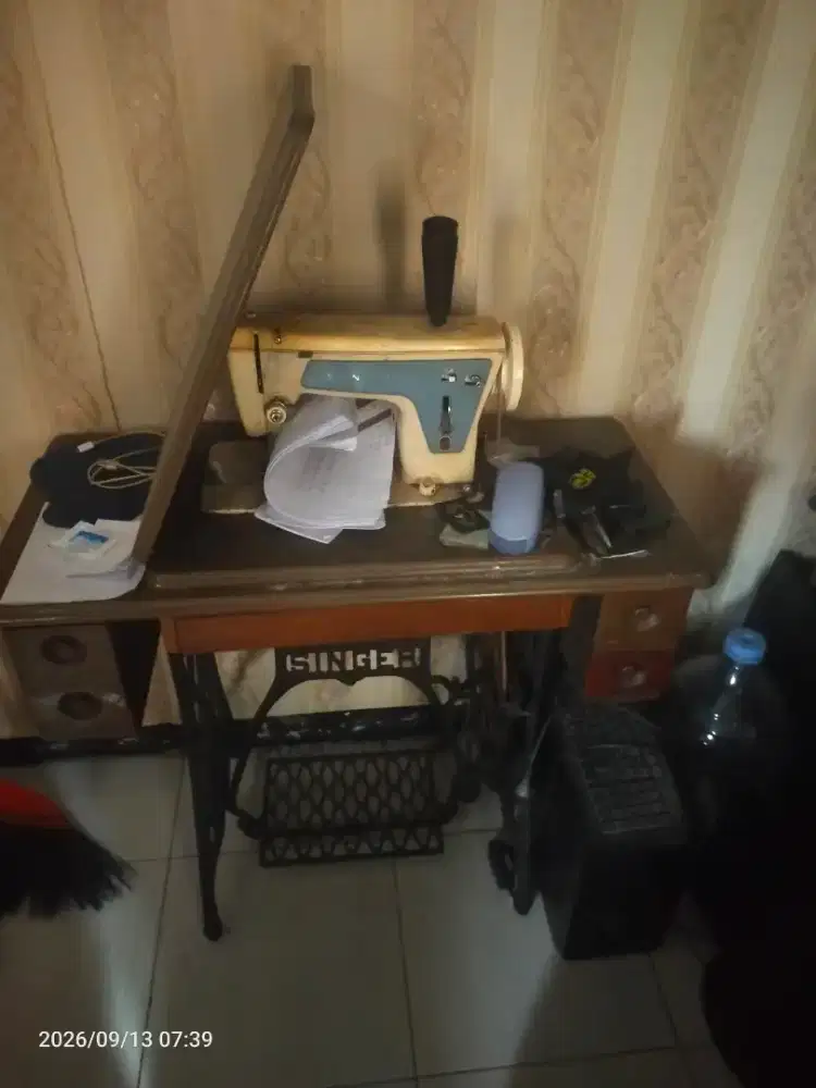 Mesin jahit mulus