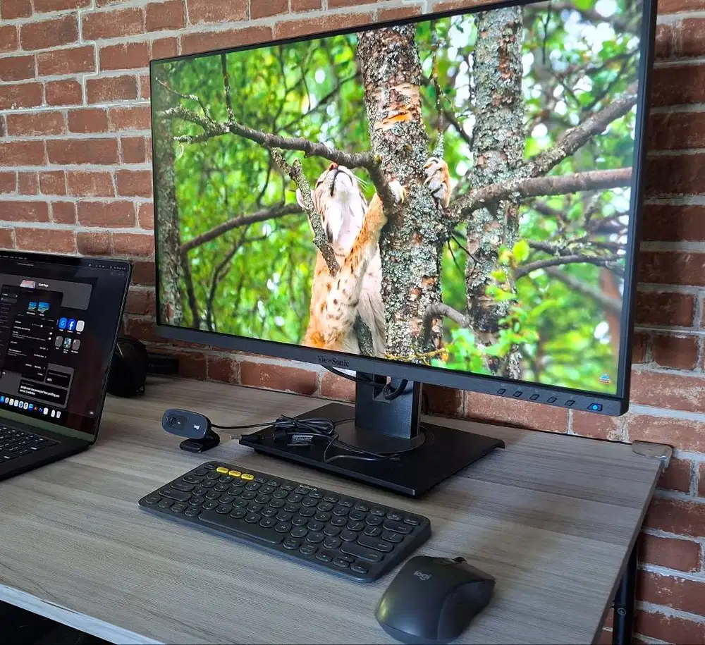 Paket Monitor, Mouse, Keyboard, dan WebCam