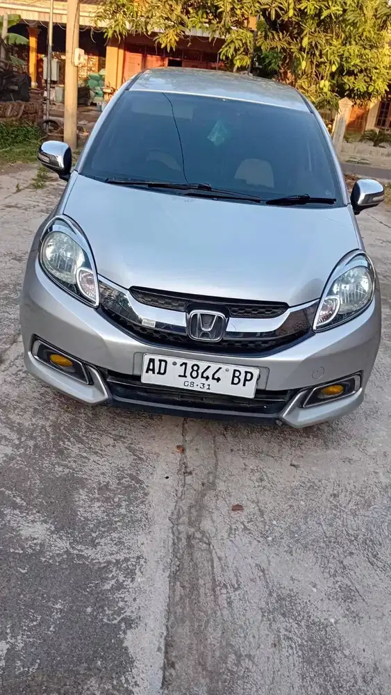 DIJUAL HONDA MOBILIO E 1.5 TH 2014 MATIC