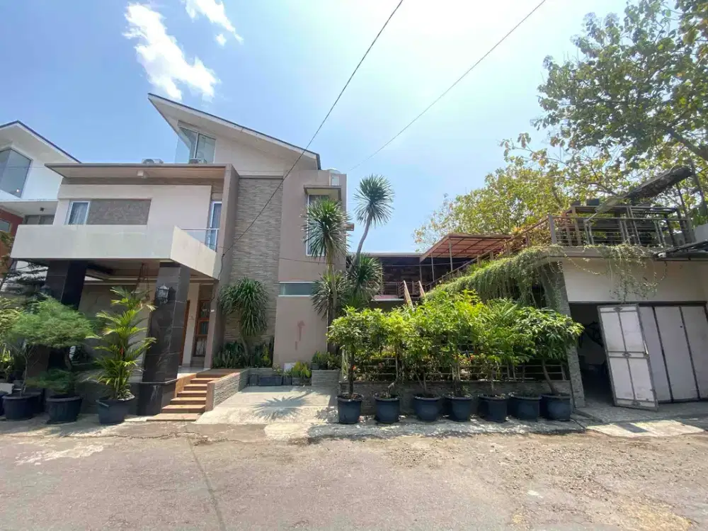 Rumah Mewah Cluster Villa Indah Panembahan