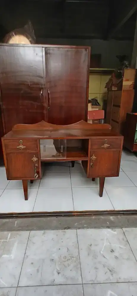 Meja tv bupet kaki jengki antik