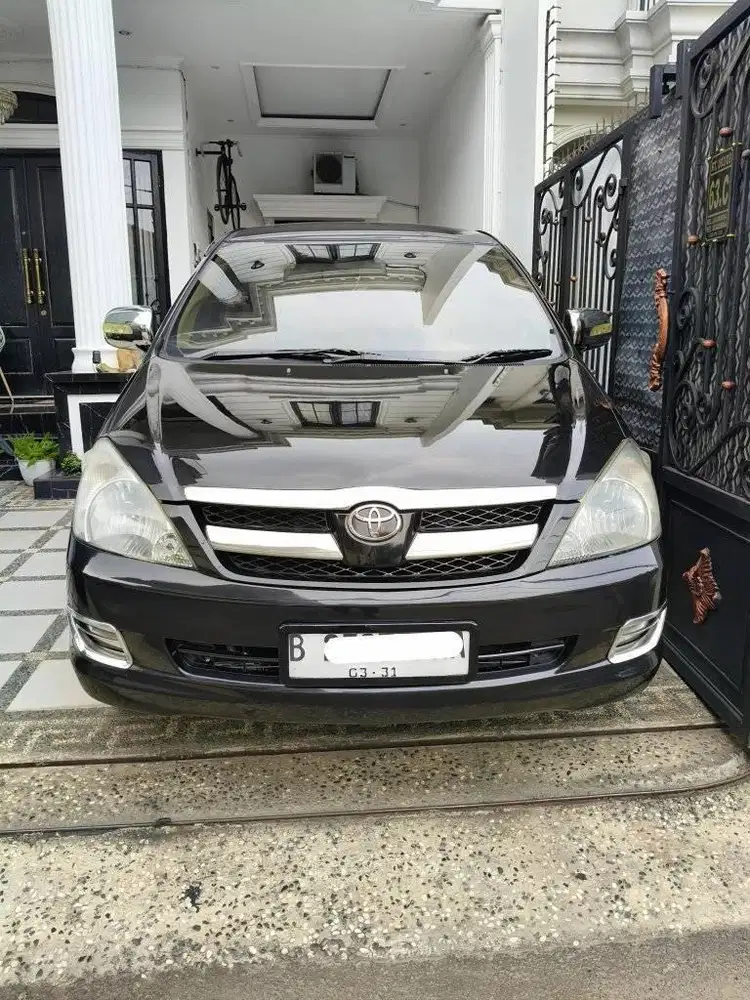 Toyota Kijang Innova 2.0 G MT