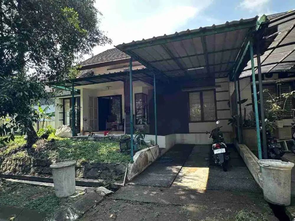 Dijual rumah siap huni semi Villa lokasi strategis ditengah kota Bogor