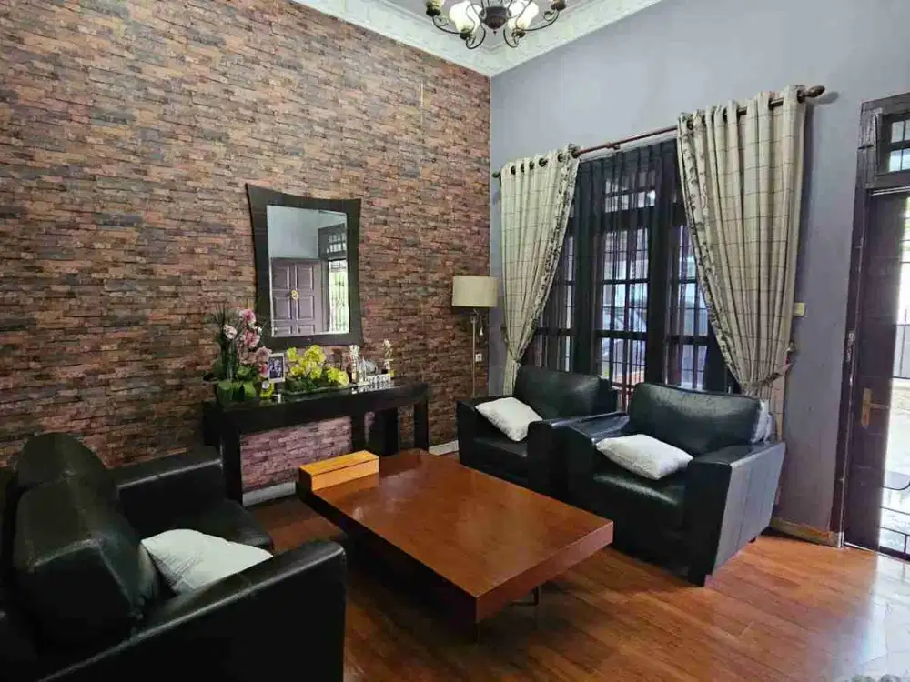 JUAL RUMAH LOKASI PREMIUM