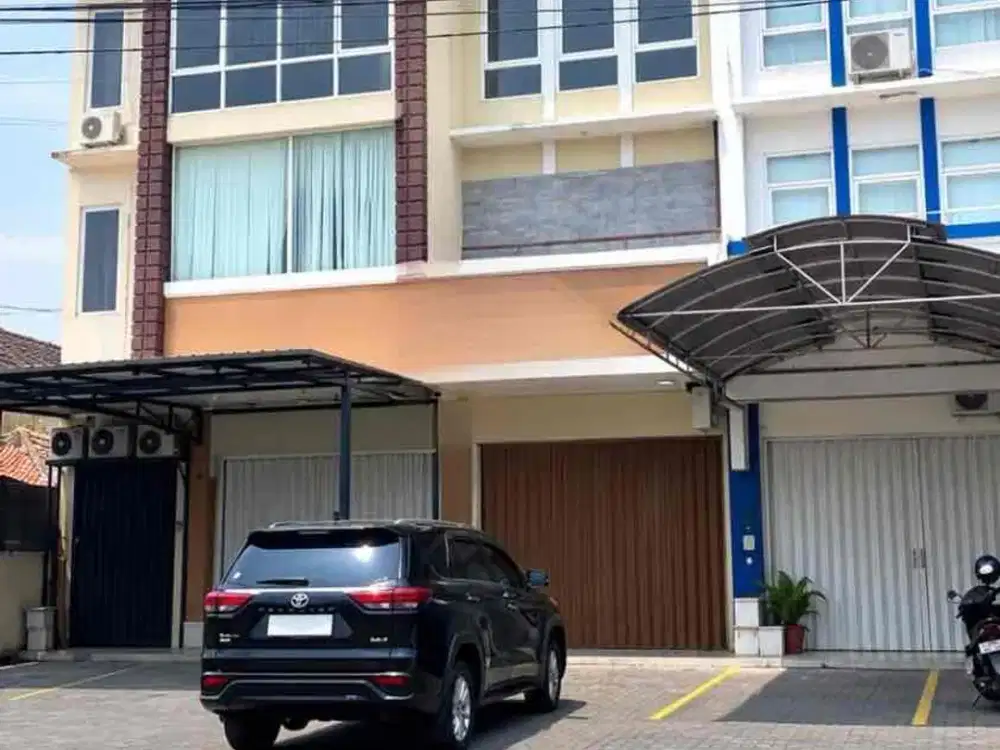 disewakan ruko 3 lantai cocok untuk kantor