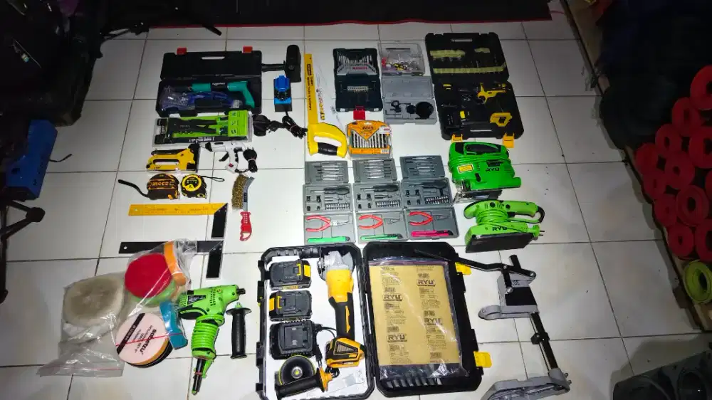 PERKAKAS SET TOOLS