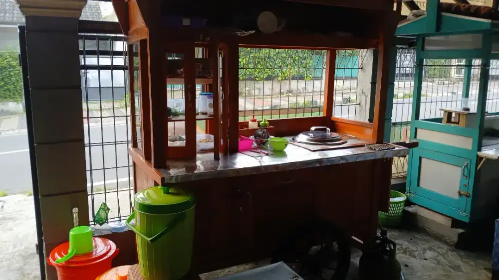 Dijual Gerobak Soto/Mie Ayam/Bakso