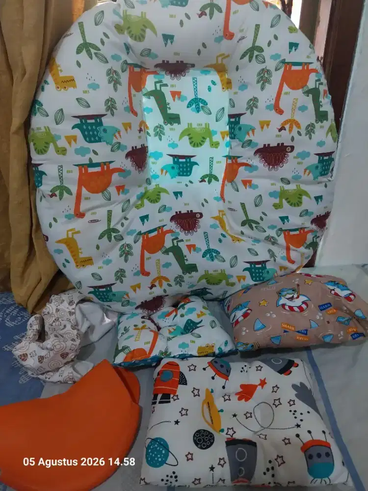 Sofa bayi bantal bayi