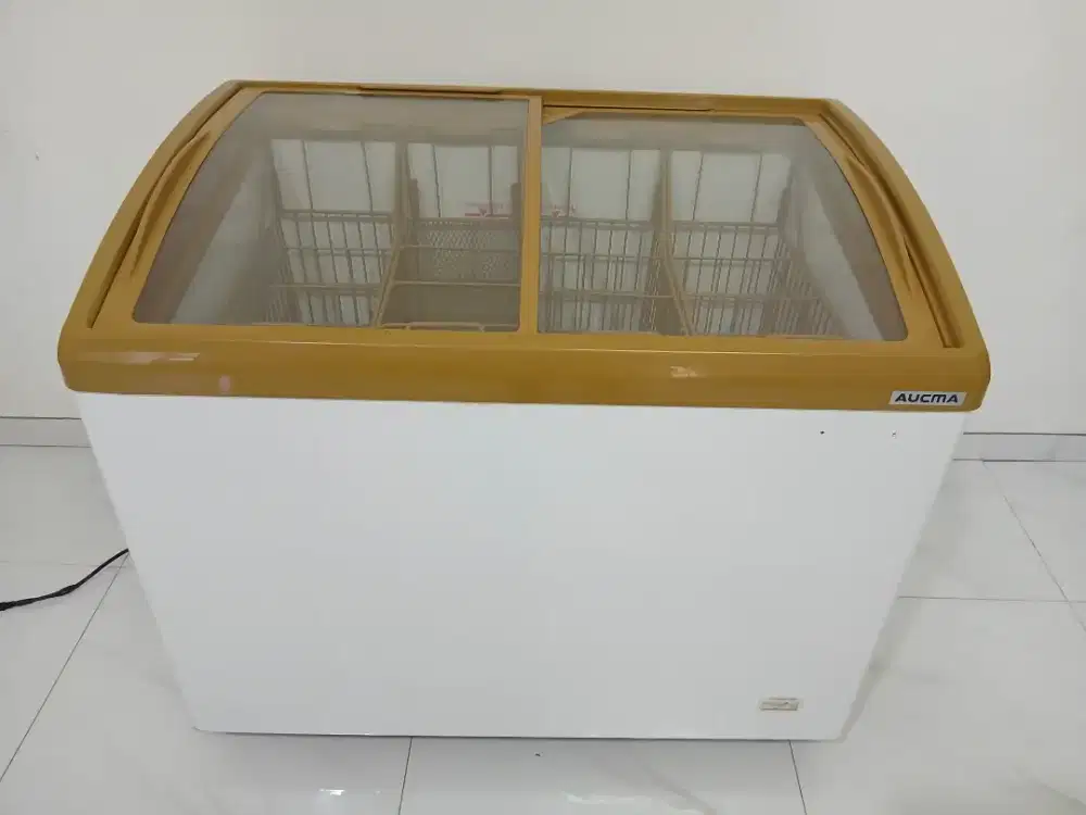 Freezer Sliding Glass / Chest Freezer Aucma 280 Liter no minus murah