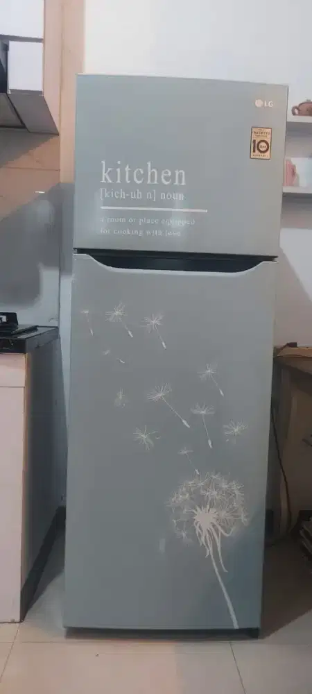 Kulkas 2 pintu merek LG