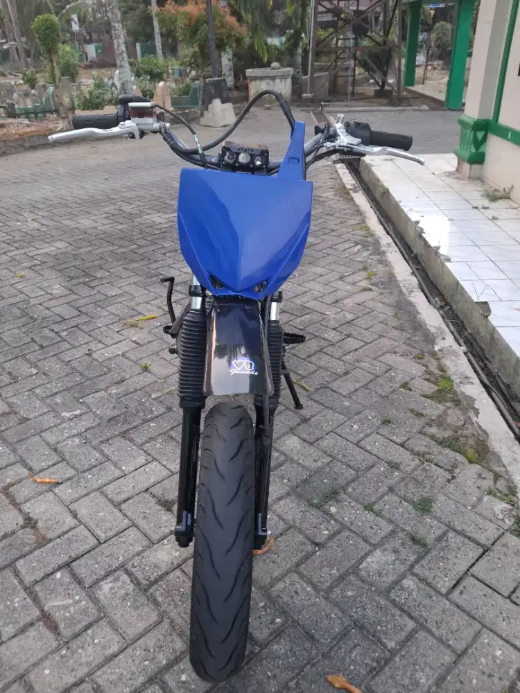 Yamaha scorpio trail sumo