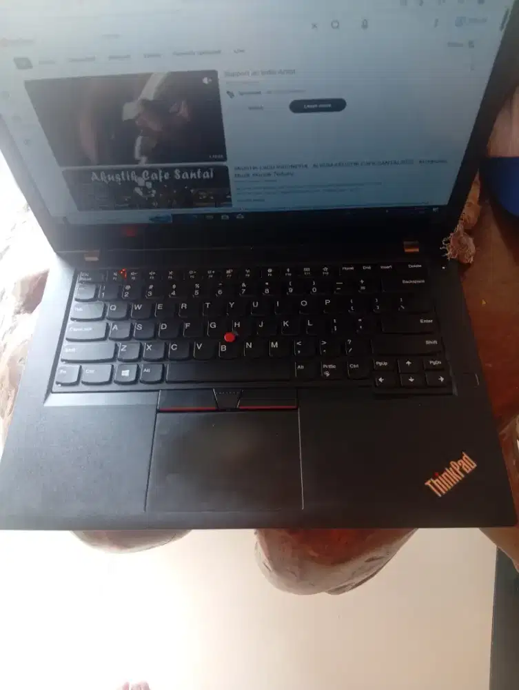 Thinkpad T480 Core i5 gen 8
ram 16 GB 
ssd nvme 256 GB