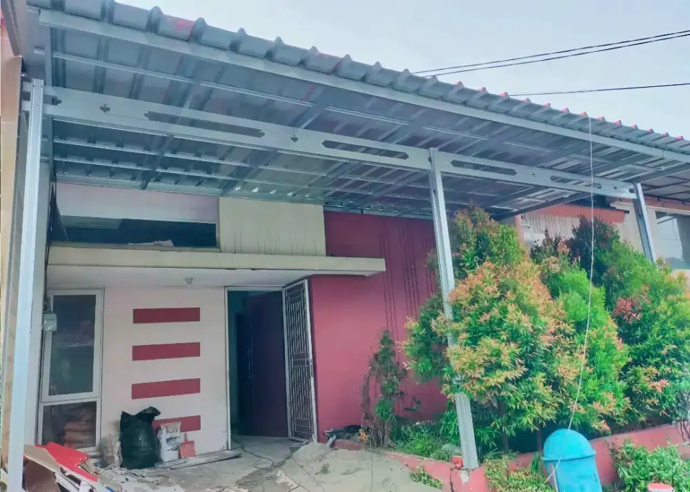 Kanopi baja ringan dan garasi