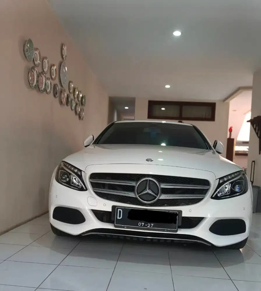 Mercedes Benz C200 Avantgarde bkn BMW 320i 330i f30